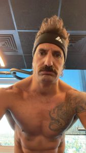 סמואל פלקון – מנטור לפעולה מודעת סמואל פלקון – מנטור לפעולה מודעת וביצועים מנטליים